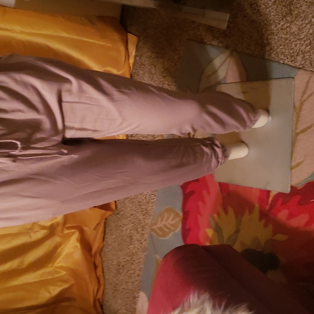 Ladies - Picture 3 of 4
